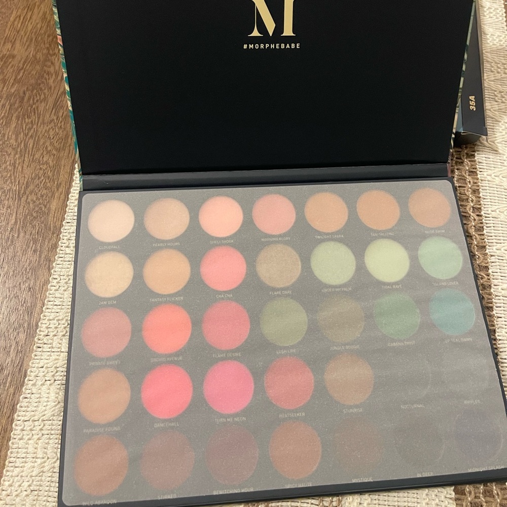 Morphe 35A Palette - Picture 2 of 5